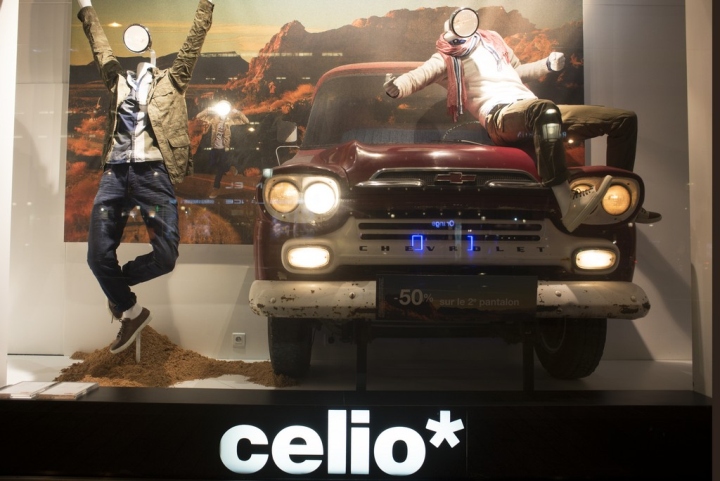 celio旗艦店“On the Road”主題櫥窗設計